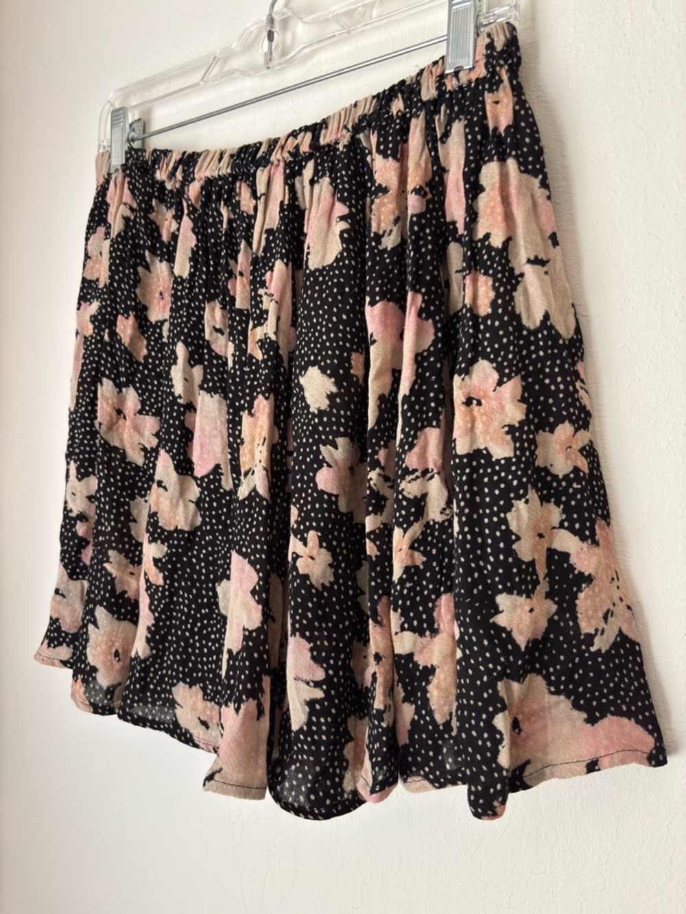 Kimchi Blue Floral Circle Skirt Size Small NEW Black Pink Lightweight Western - Picture 2 of 10